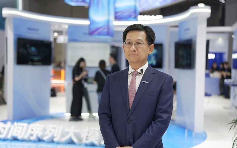 崔山受新华社专访：以工业具身智能沉构出产力，引领流程工业智能化升级